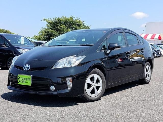 TOYOTA PRIUS 2013