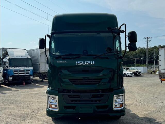 Isuzu GIGA 2022