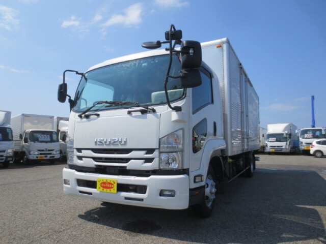 Isuzu FORWARD 2020