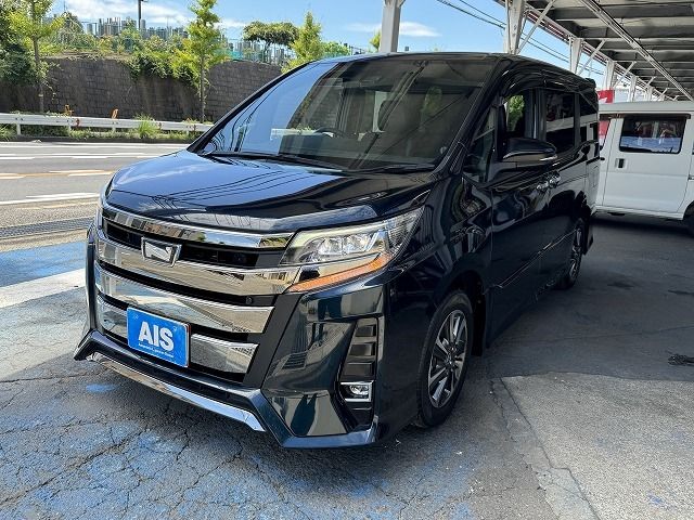 TOYOTA NOAH 2019