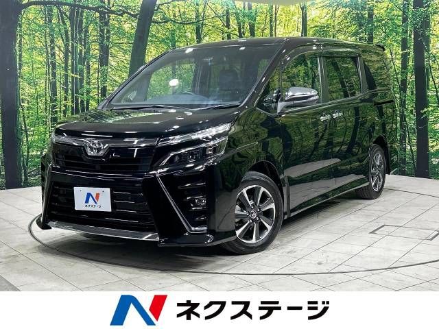 TOYOTA VOXY 2021