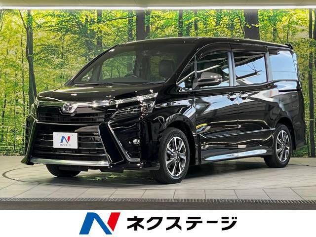 TOYOTA VOXY 2021