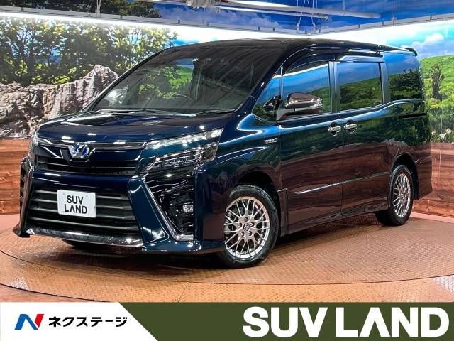 TOYOTA VOXY HYBRID 2017