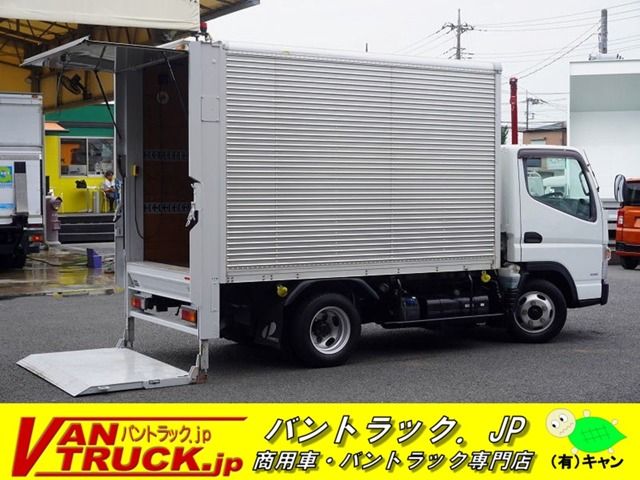 MITSUBISHI CANTER 2014