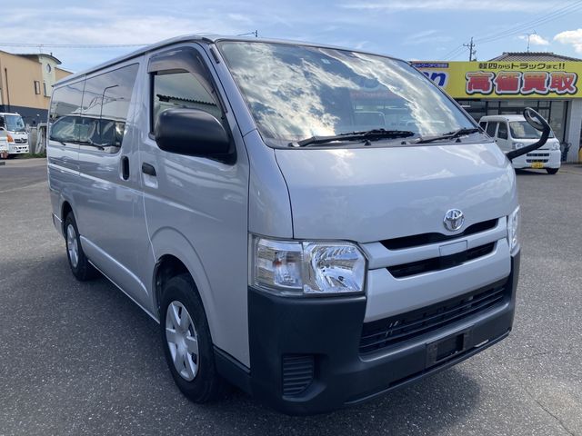 TOYOTA REGIUSACE van 4WD 2019