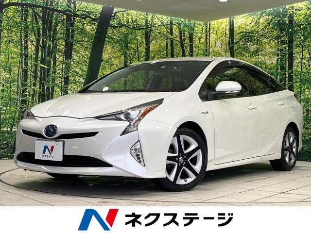 TOYOTA PRIUS 2016