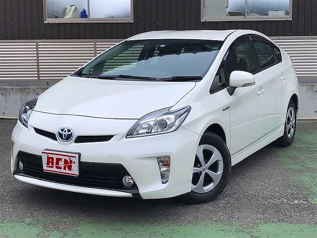 TOYOTA PRIUS 2013