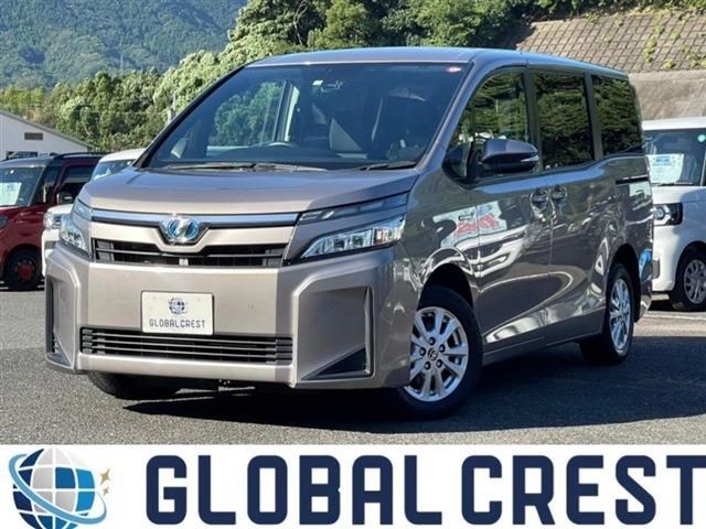 TOYOTA VOXY HYBRID 2019