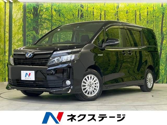 TOYOTA VOXY HYBRID 2015