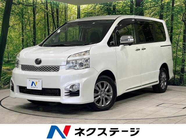 TOYOTA VOXY 4WD 2012