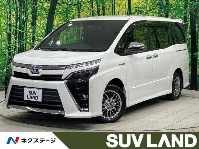 TOYOTA VOXY HYBRID 2018