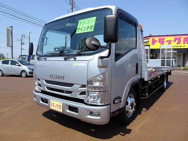 Isuzu ELF 2020