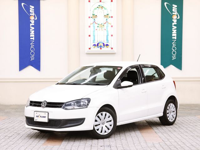 VOLKSWAGEN POLO 2014