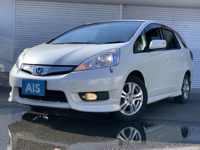 HONDA FIT SHUTTLE HYBRID 2011