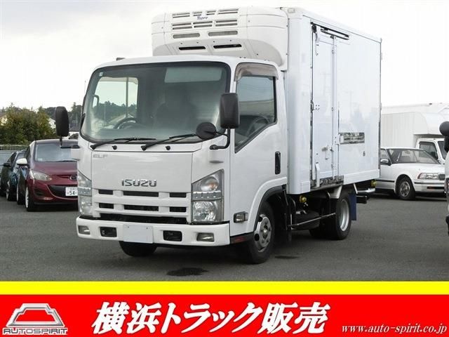 ISUZU エルフ 2015