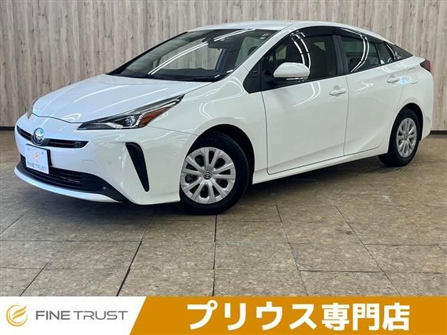 TOYOTA PRIUS 2021