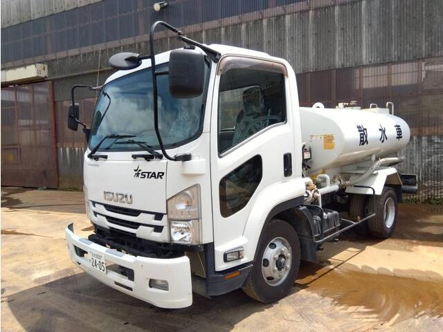 Isuzu FORWARD 2018