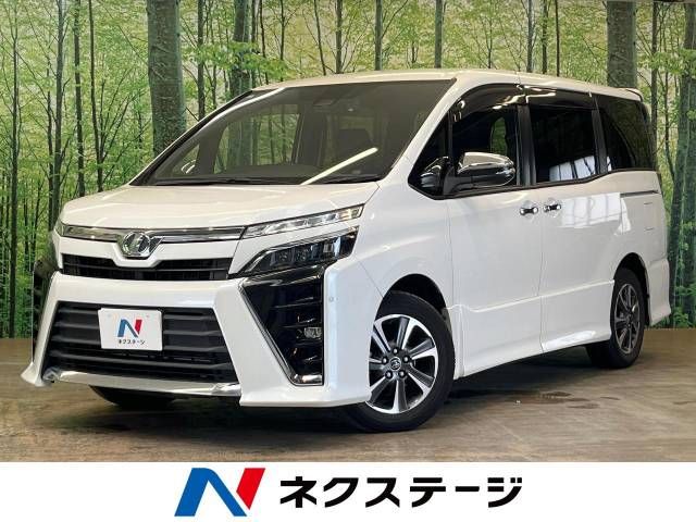 TOYOTA VOXY 2018