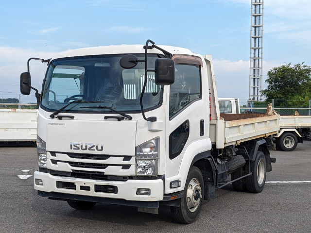 Isuzu FORWARD 2015