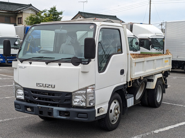 Isuzu ELF 2017