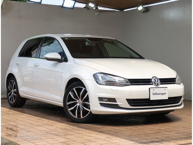 VOLKSWAGEN GOLF 2015