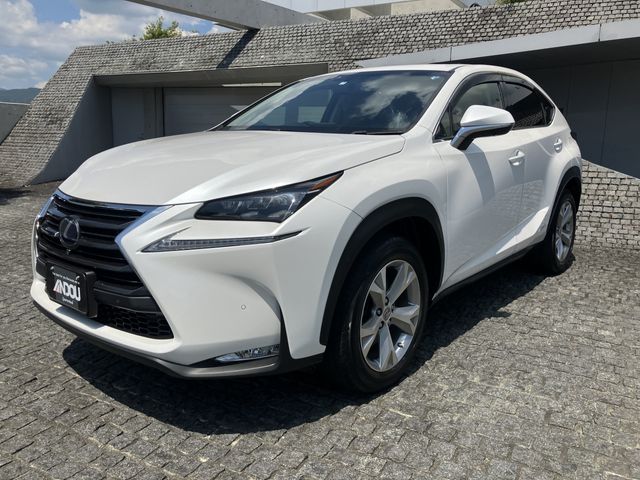 TOYOTA LEXUS NX300h AWD 2015