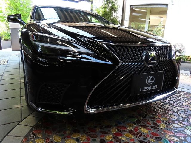 TOYOTA LEXUS LS500h 2021