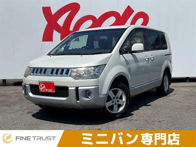 MITSUBISHI DELICA D:5 2WD 2012