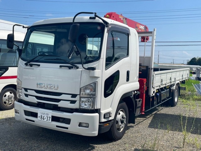 Isuzu FORWARD 2021