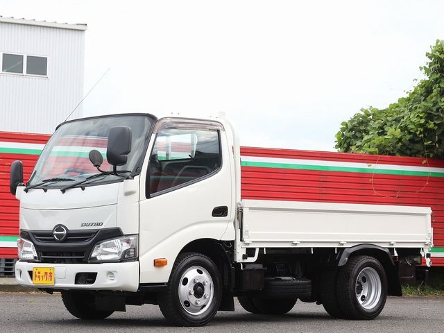 HINO DUTRO 2017