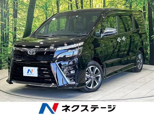 TOYOTA VOXY 2021