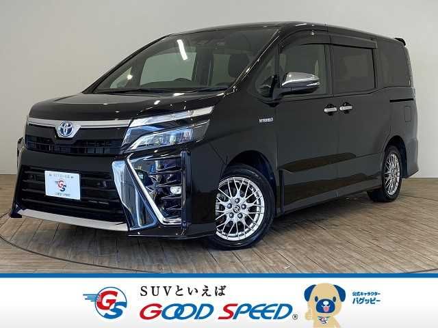 TOYOTA VOXY HYBRID 2020