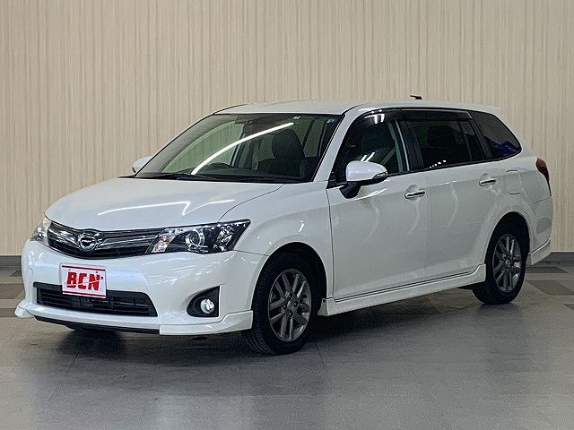 TOYOTA COROLLA FIELDER 2013