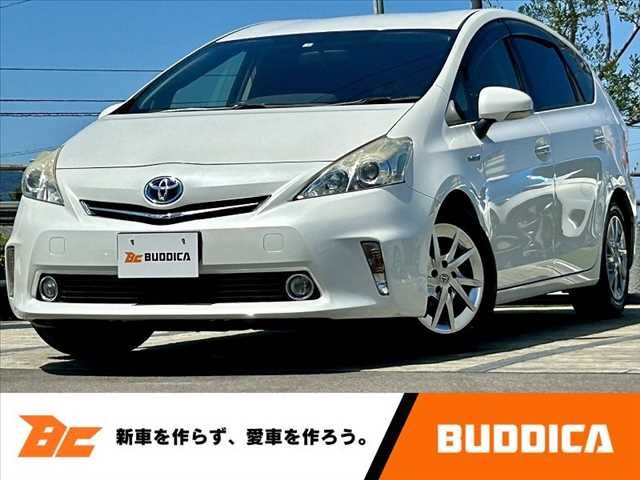 TOYOTA PRIUS ALPHA 2014