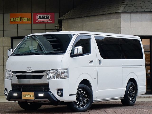 TOYOTA HIACE van 4WD 2021