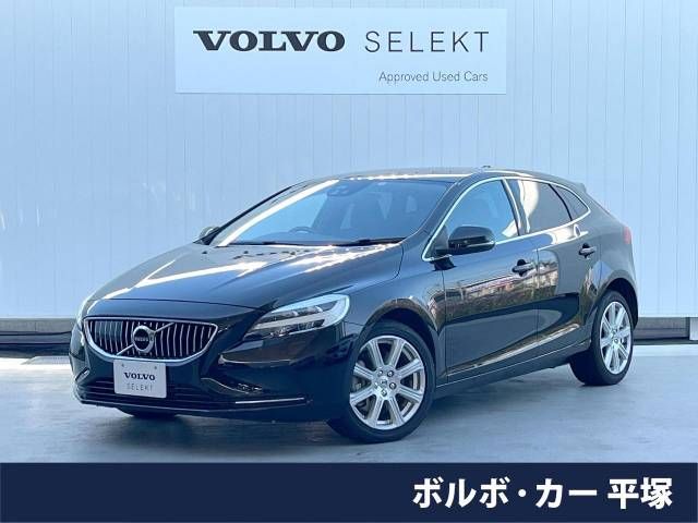 VOLVO V40 2018