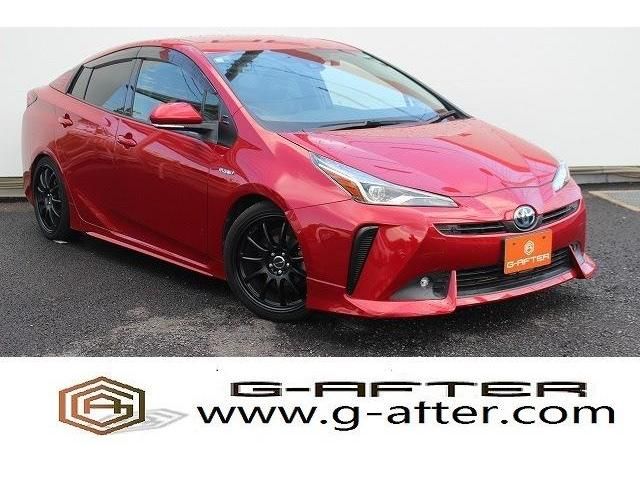 TOYOTA PRIUS 2019