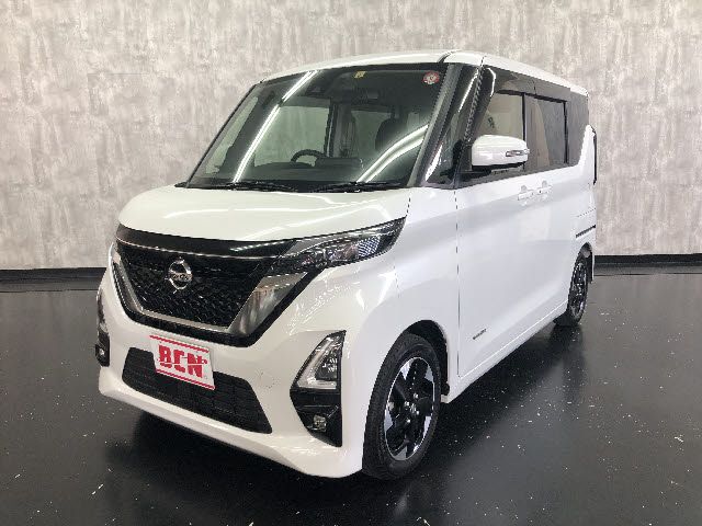 NISSAN ROOX 2021