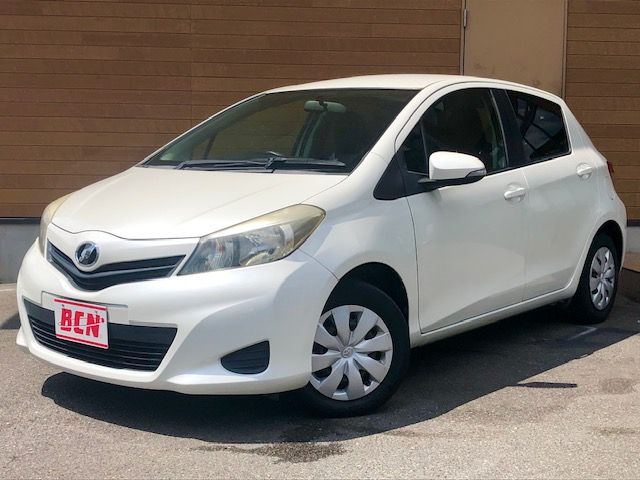 TOYOTA VITZ 2013