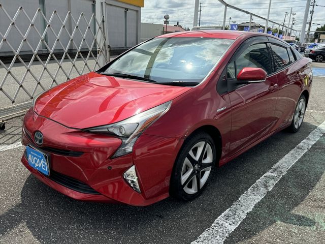 TOYOTA PRIUS 4WD 2016