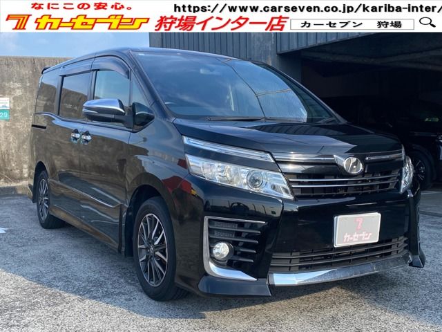 TOYOTA VOXY 2015