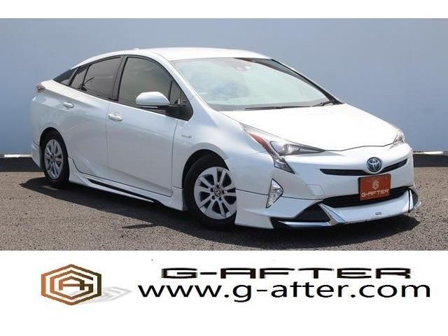 TOYOTA PRIUS 2016