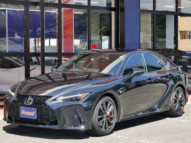 TOYOTA LEXUS IS300h 2023