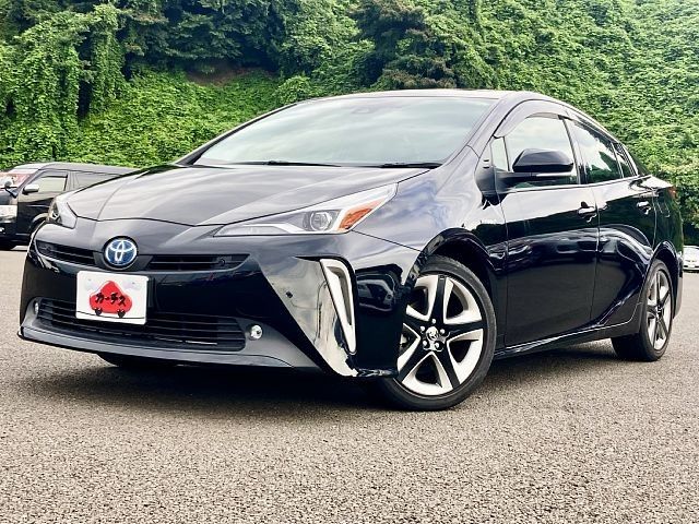 TOYOTA PRIUS 2019