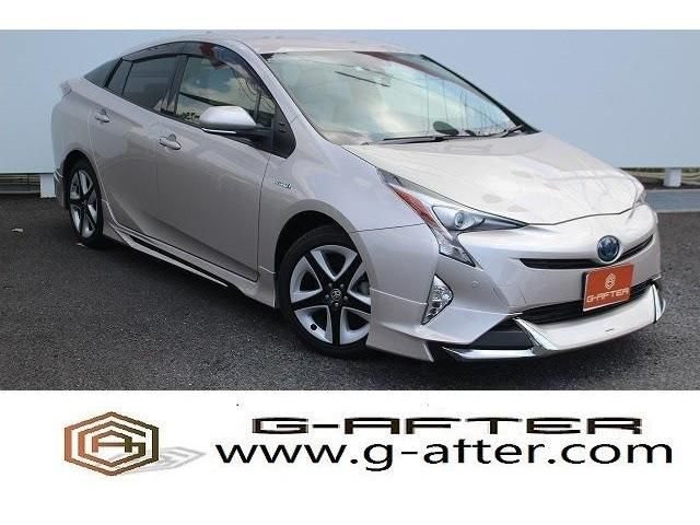 TOYOTA PRIUS 4WD 2016