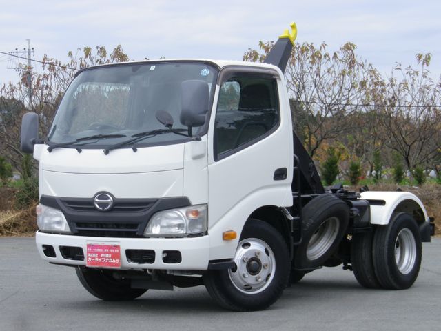 HINO DUTRO 2013