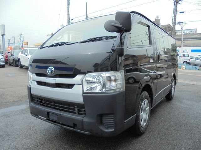 TOYOTA HIACE van 2WD 2019