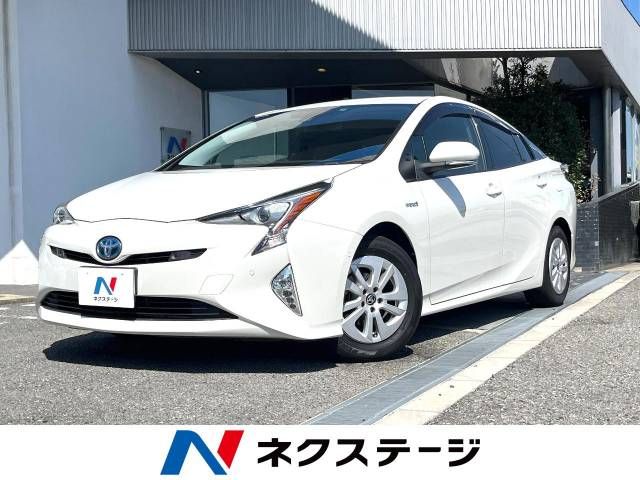 TOYOTA PRIUS 2017