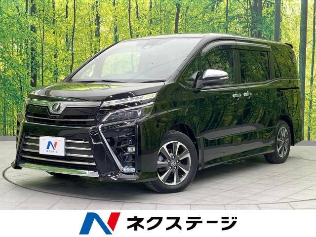 TOYOTA VOXY 2018