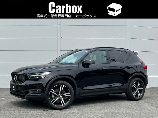 VOLVO XC40 2021